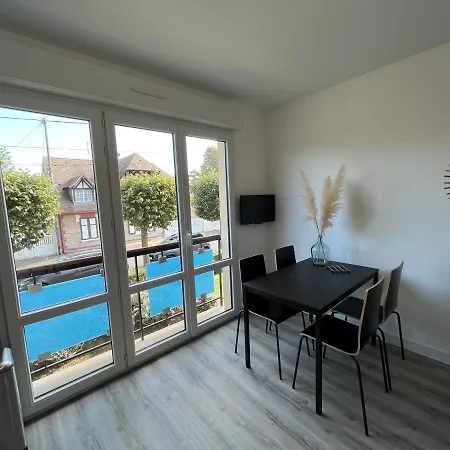 Daire Jed, Joli Appt Avec Parking Ouistreham