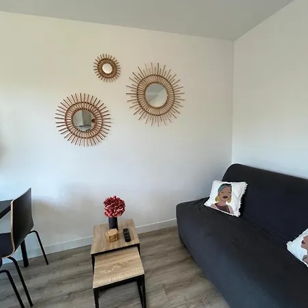 Jed, Joli Appt Avec Parking Διαμέρισμα