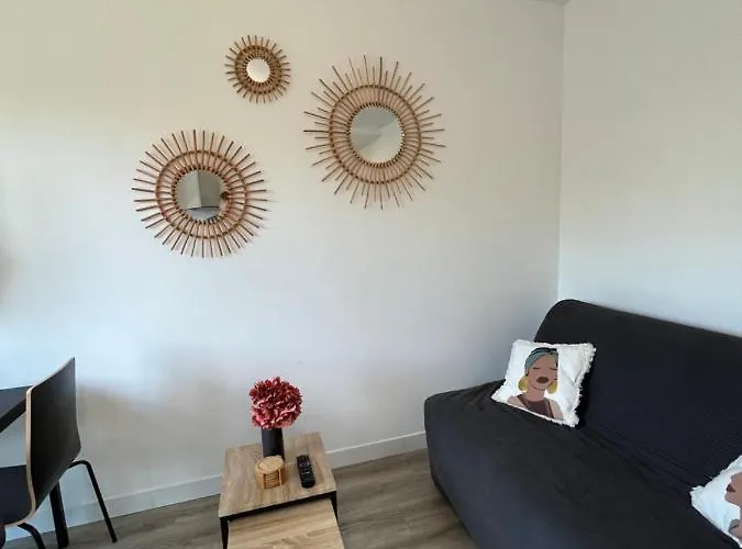 Jed, Joli Appt Avec Parking Apartamento